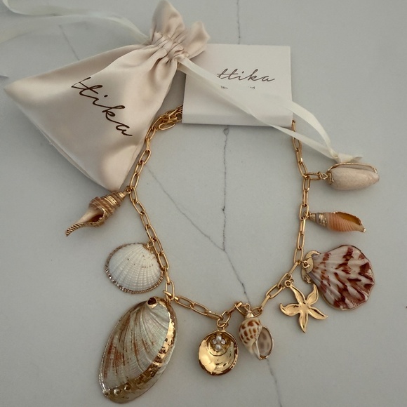 Ettika Private Island Assorted Shell Necklace New - Picture 3 of 5